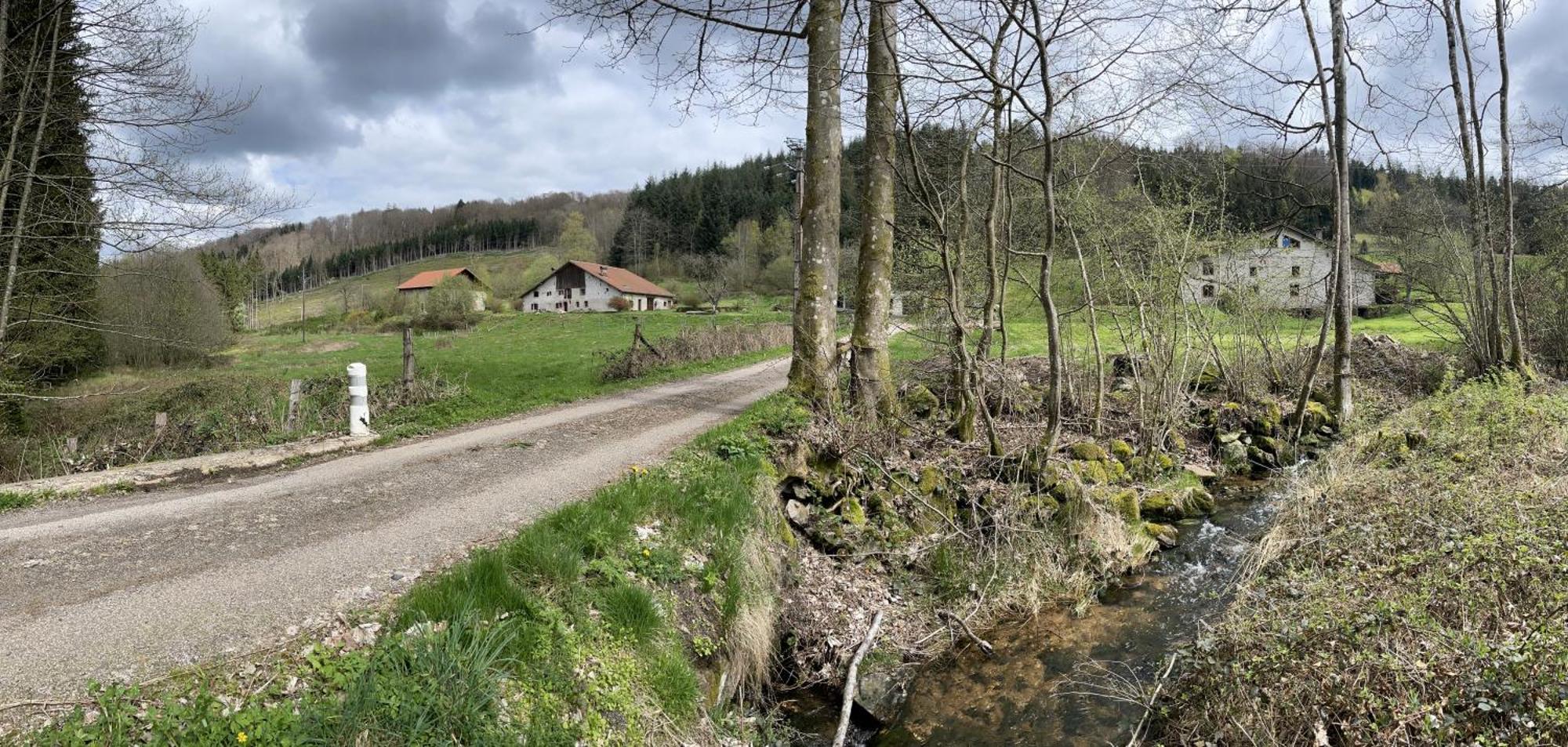 La Hutte Villa Tendon Eksteriør bilde