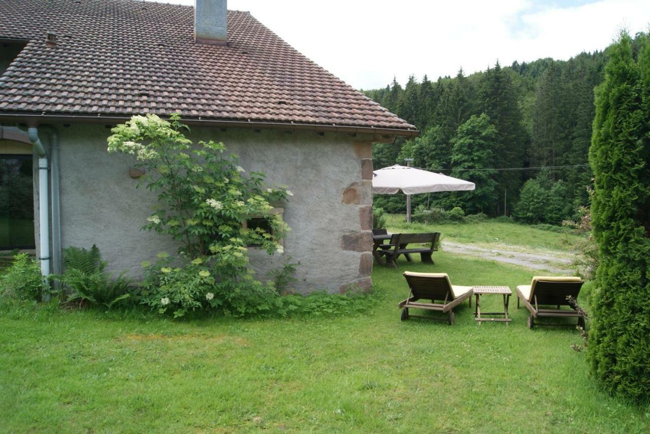 La Hutte Villa Tendon Eksteriør bilde